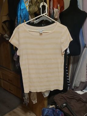 Striped Short-Sleeve Crewneck Tee in Light Peach